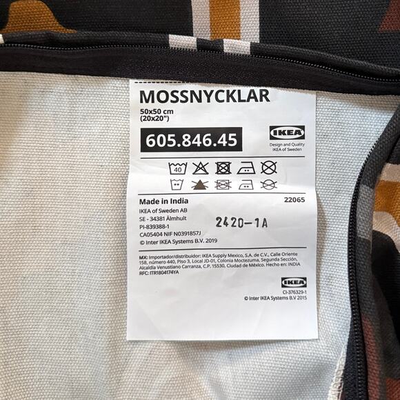 IKEA MOSSNYCKLAR Aztec Black & Gray Geometric Pattern Pillow Cover 20" x 20" - Picture 4 of 4